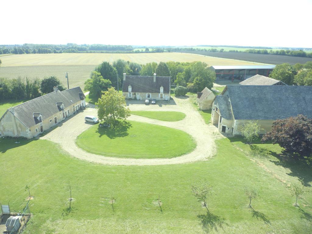 Gite Et Chambre D'Hotes Du Guillot Sainte-Solange Exterior photo